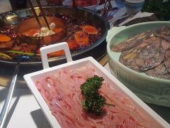 -二荆条·蜀鲜汇城市森林火锅