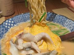 -荣家黄鱼面(前滩太古里店)