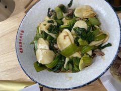 鲜牛肉炒年糕-经堂北路牛肉干面·溪口蒋永峰牛肉馆(宁波店)