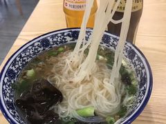 酸菜米线-秦镇郭家米皮(大庆路店)