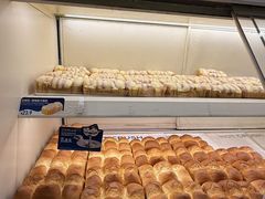 -HOT CRUSH趁热集合·现烤面包(上海环球港店)