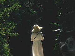 -青青世界