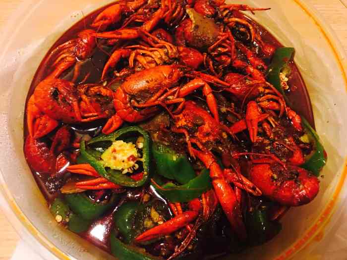 100 /人 大晚上嘴馋叫了外卖 点的十三香的,表扬一下速度非常好 龙虾