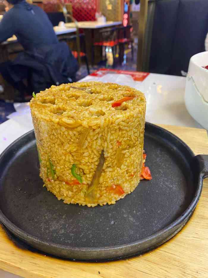 闹川水煮鱼(合生汇店)-"合生汇这边的商场非常热闹,尤其是21街区.