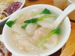 -诚铭记·虾仁汤包·成都小吃(融创店)