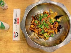 -愉肴麻辣香锅(中山路店)