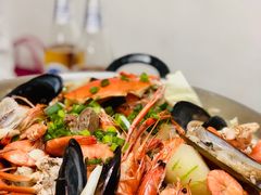 招牌海鲜骨煲-凤城康记饭店