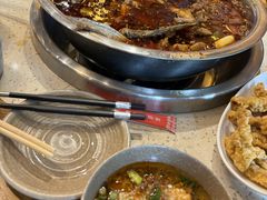 -肖肖酸萝卜鱼火锅(总店)