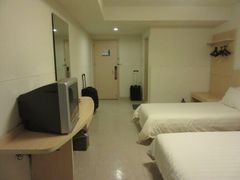 锦江之星(广州海珠江燕路店)-锦江之星(广州海珠江泰路地铁站店)