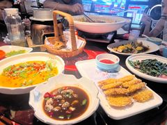 -魏铭鱼头捞饭(晋阳路店)