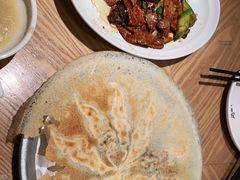-宽鲜锅贴家常菜(永旺东部购物中心香港中路店)