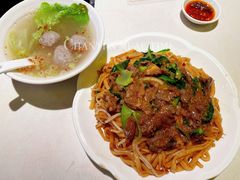 招牌湿炒牛河-潮泰牛肉火锅 · 创于1992年(车公庙店)