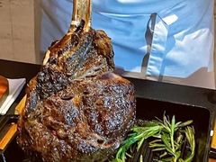 和牛带骨肉眼排-AZUR聚(香格里拉饭店)