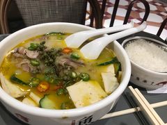 -大食代美食广场(上海中心店)