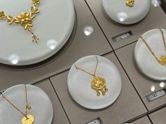 -百年港湾奥特莱斯(香炉礁店)