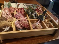 -肉魁屋·烧肉·烧鸟·酒场(高新店)