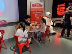 -东方明珠·可口可乐欢乐餐厅