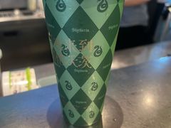 -奈雪的茶(青岛卓悦里INTOWN店)
