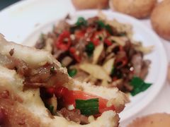 -万重锦·人文川菜馆(骡马市店)