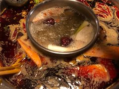 -茅草房·河畔园林火锅