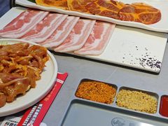 -盛辛巴·东北炭火烤肉(托乐嘉店)