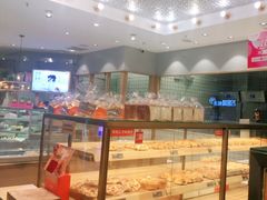 面包甜点陈列柜-面包新语(滨湖万达店)