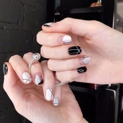 -Pink You美甲美睫纹绣定制中心