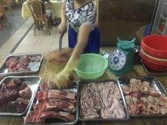 -标记美食新鲜猪杂(兴南大道店)
