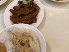 -阿水狮猪脚大王(台中公园店)
