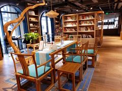 -光海书局(南京东路第一百货店)