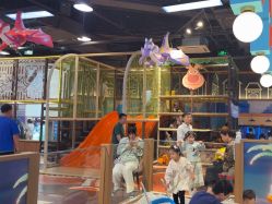 -卡通尼乐园(宝山龙湖天街店)