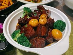 红烧肉-刘胖子家常菜·蹄花焖藕(兴业店)