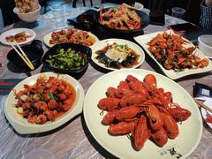 -巴厘龙虾·榜首油焖大虾(音乐学院·沿江酒馆店)