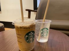 红茶咖啡拿铁鸳鸯-星巴克臻选(广州沙面店)