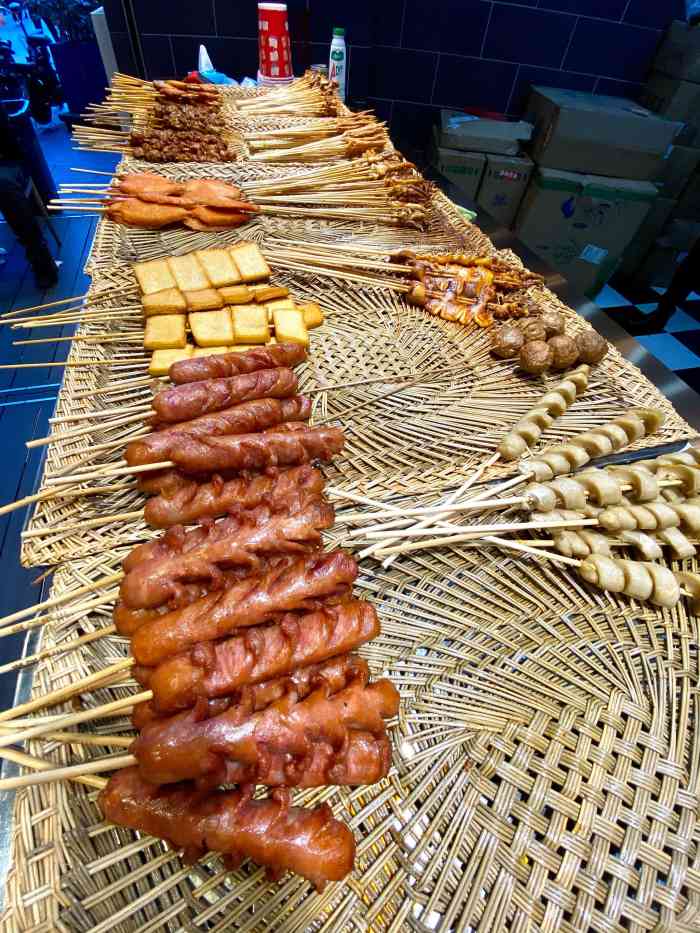 四经一手工串串(番禺奥园广场店)-"周末在奥园广场遛娃,旁边一条小吃