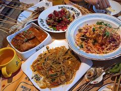 -喝丢一只鞋海鲜烧烤·海肠捞饭(东关街店)