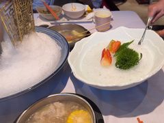 -泓炙颐凤鲜海鲜火锅料理(桐乡店)