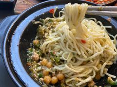 -何师烧烤·香辣蟹·川菜·30年老品牌(太古里旗舰店)