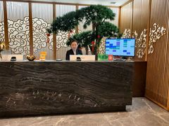 -新盈光·云会所(百丈东路店)