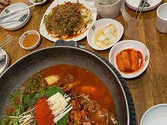 -喇喇排骨火锅·传统韩式脊骨汤(望京西园总店)