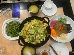 干锅手撕包菜-吴记百姓菜馆·北京菜·烤鸭(故宫店)