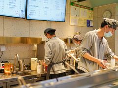 -奈雪的茶(亨特国际广场店)