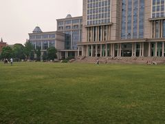 -复旦大学光华楼