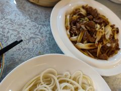 -汗腾格里·风味餐厅(新疆驻京办店)