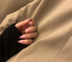 -慕拉美甲美睫皮肤管理