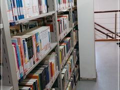 -上海市静安区图书馆(新闸路馆)