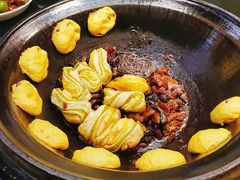 -鱼窝棚柴火铁锅炖(富山屯店)