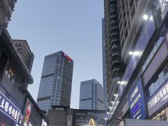 -观音桥步行街