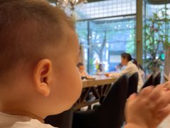 -玛格萝妮比萨屋(四平店)