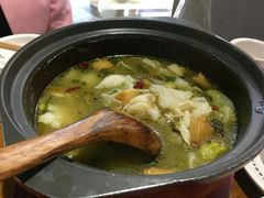 石锅酸菜鱼-周鱼小馆石锅酸菜鱼(活力汇店)